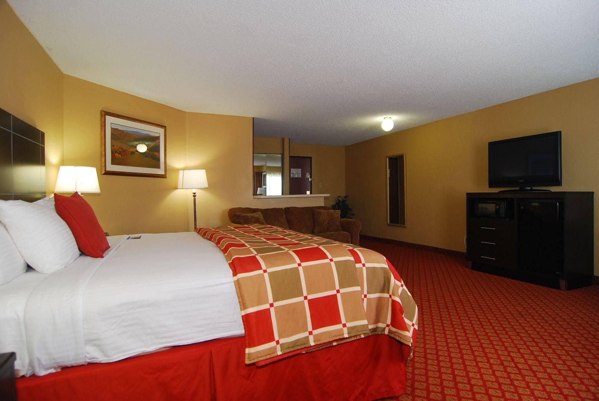Broadway Inn & Suites Оклахома-Сити Номер фото