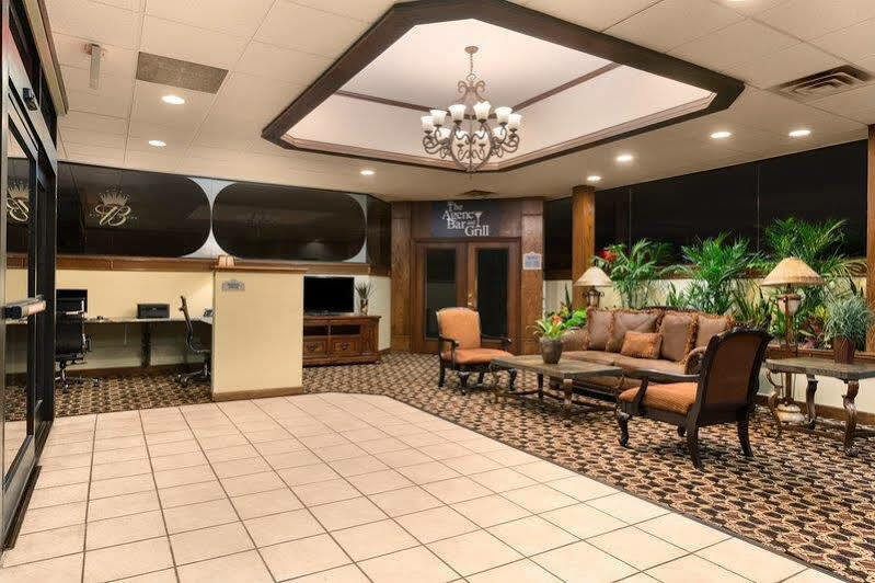 Broadway Inn & Suites Оклахома-Сити Экстерьер фото